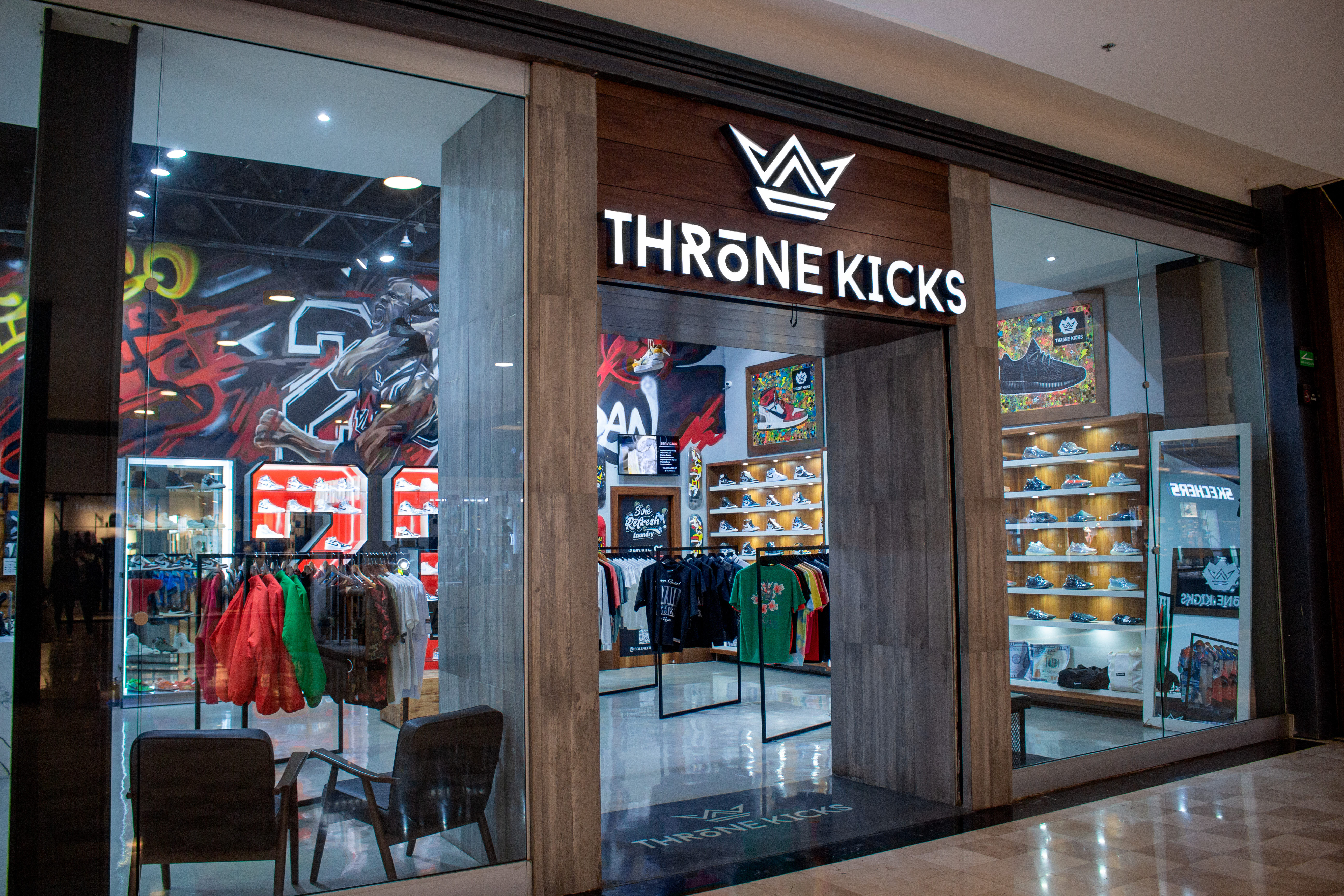 Fachada de nuestra tienda